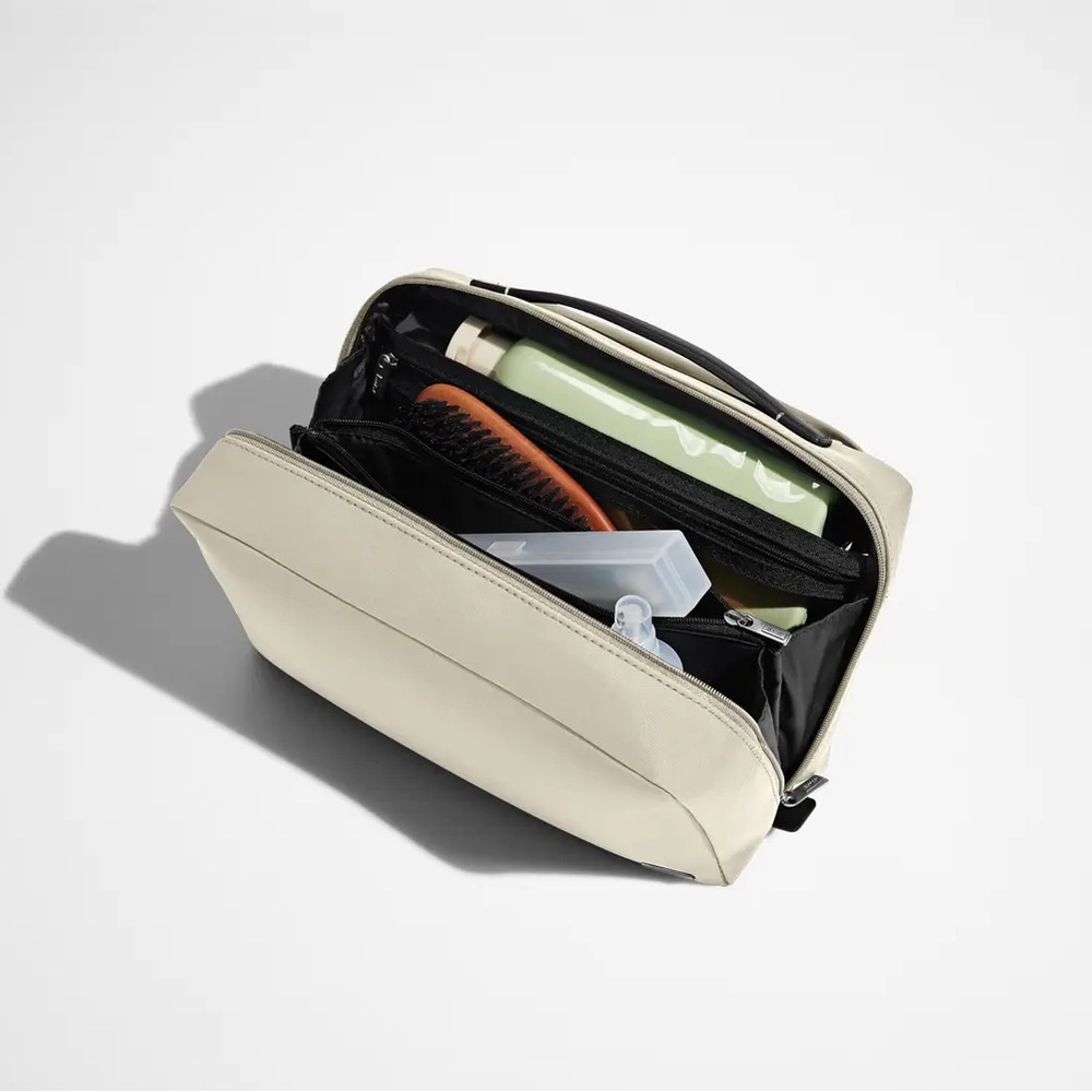 AWAY Large Toiletry Bag
